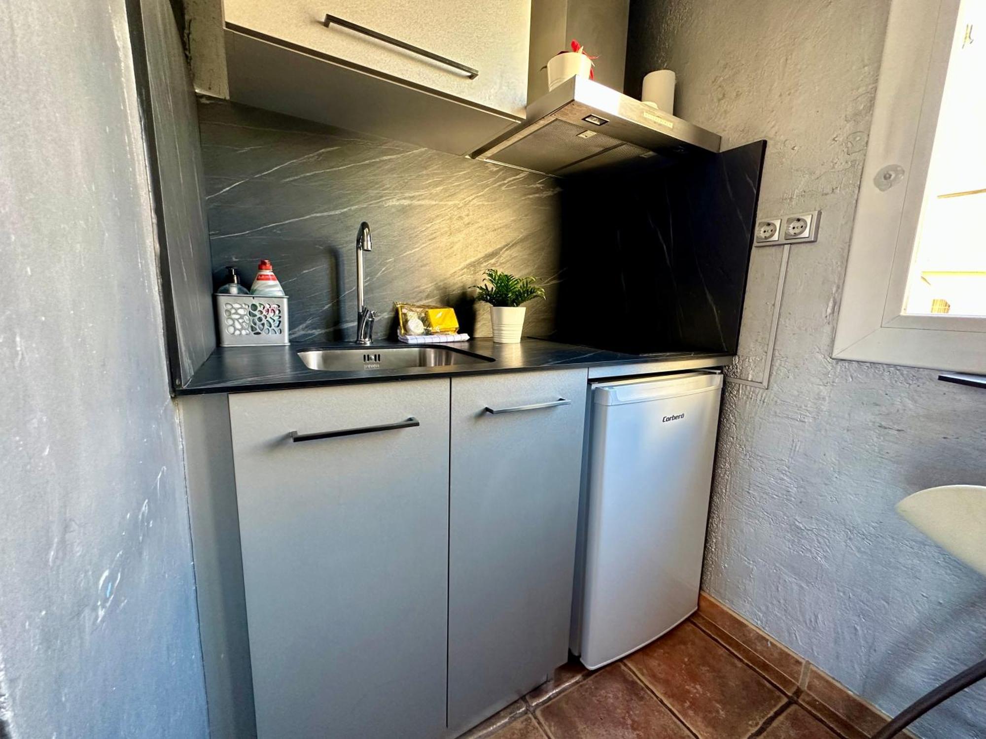 Taulat Loft L Poblenou Beach L Self Check In L Terrace Penthouse Barcelona Bagian luar foto