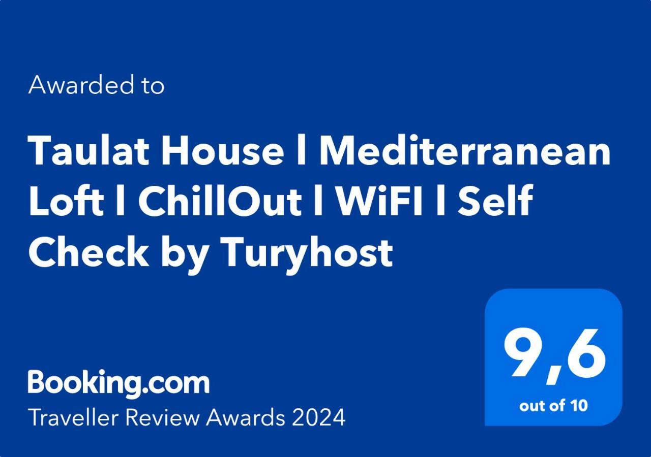 Taulat Loft L Poblenou Beach L Self Check In L Terrace Penthouse Barcelona Bagian luar foto