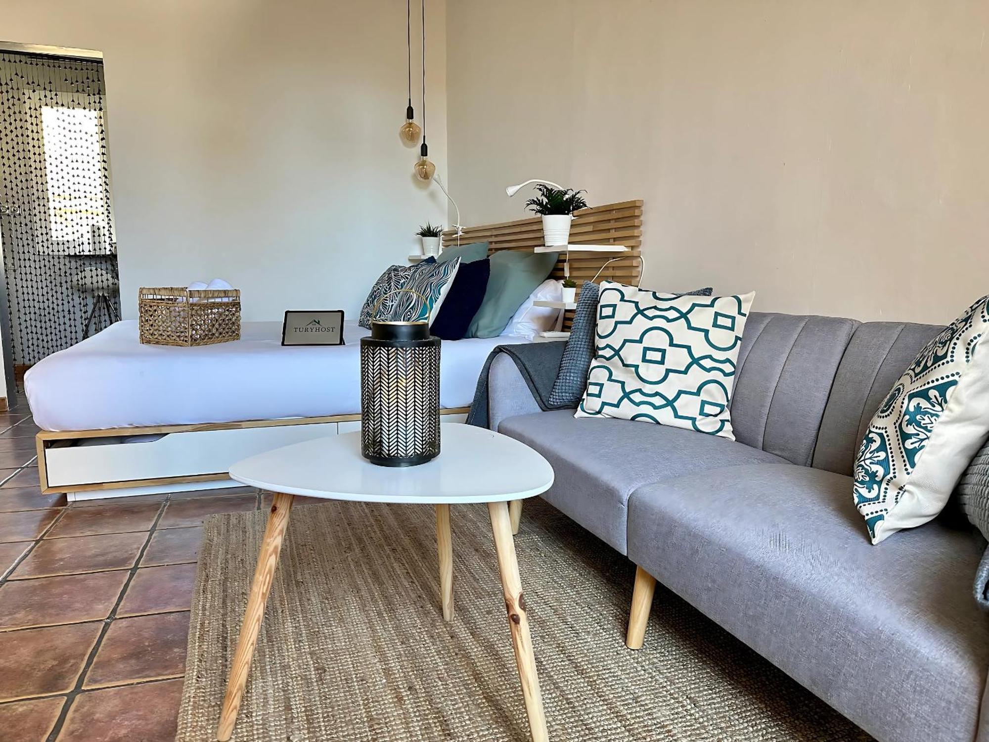 Taulat Loft L Poblenou Beach L Self Check In L Terrace Penthouse Barcelona Bagian luar foto