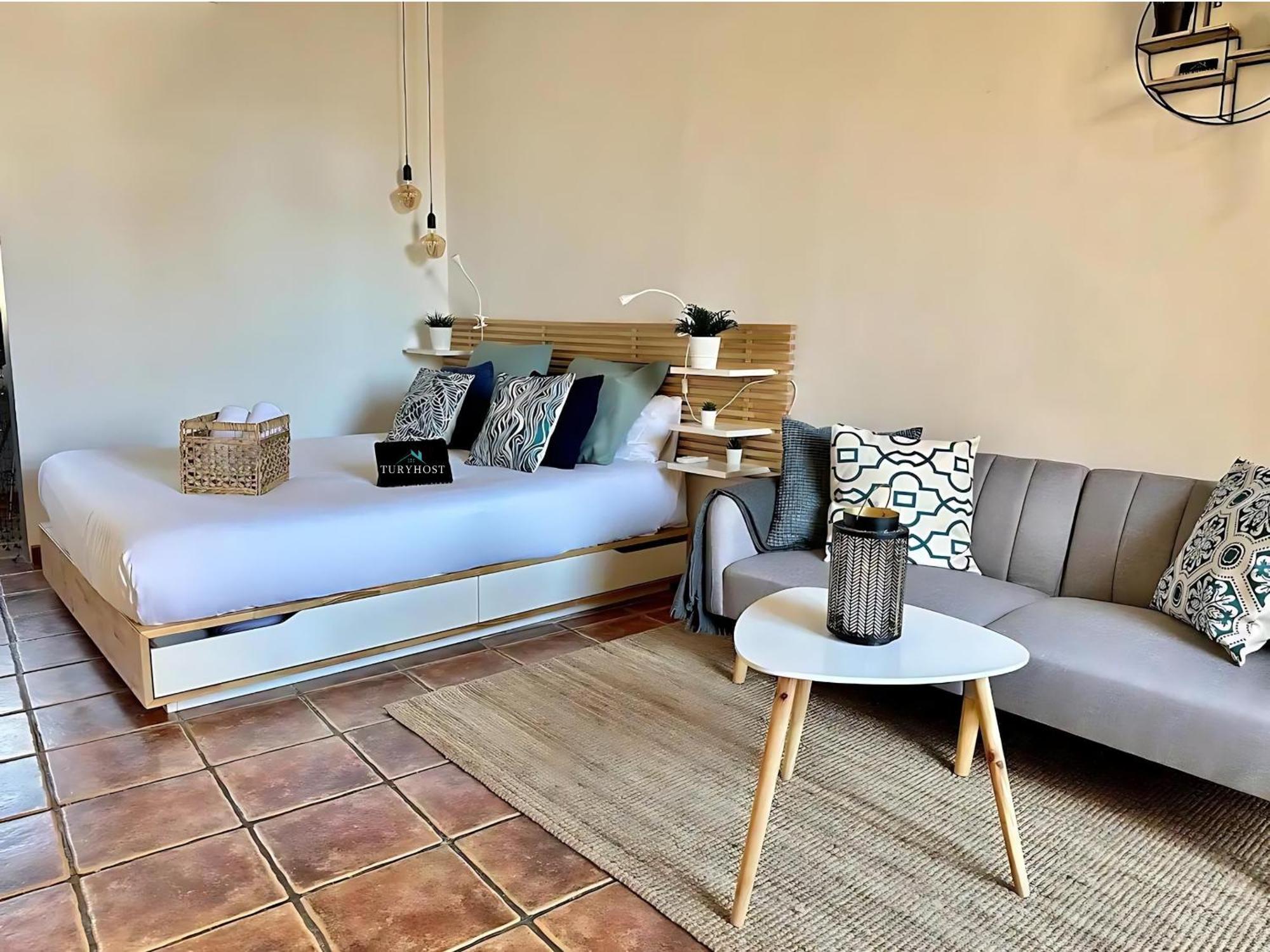 Taulat Loft L Poblenou Beach L Self Check In L Terrace Penthouse Barcelona Bagian luar foto